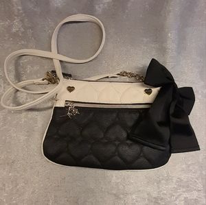 NWOT Betsey Johnson shoulder bag